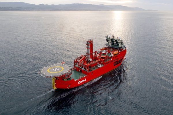 Pierwszy na świecie statek SOV napędzany metanolem dołączy do floty Esvagt