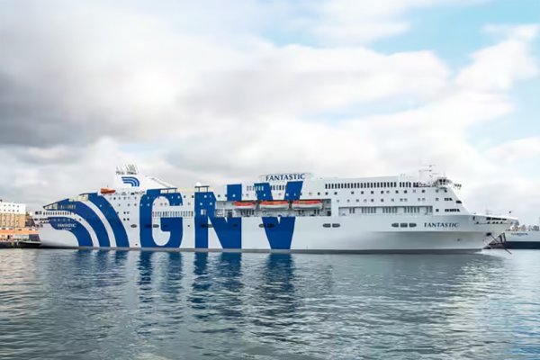 Próba przejęcia kontroli nad promem pasażerskim?