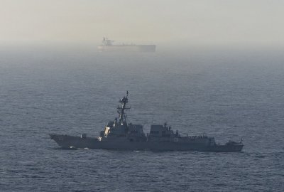 Trump: Rozkazałem niszczenie wszelkich łodzi minujących cieśninę Ormuz...