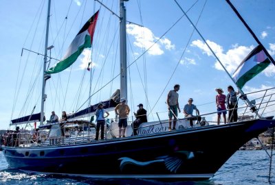 Izrael przejmuje kontrolę na statkami z pomocą humanitarną dla Strefy Ga...