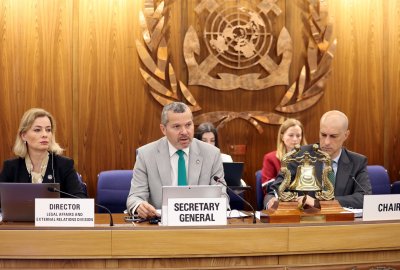 Ponad 3 tysiące statków i 20 tysięcy marynarzy w pułapce u bram Ormuzu...