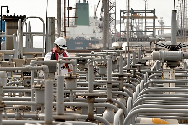 USA zawiesiły sankcje naftowe na Iran na 60 dni