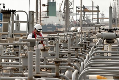 USA zawiesiły sankcje naftowe na Iran na 60 dni