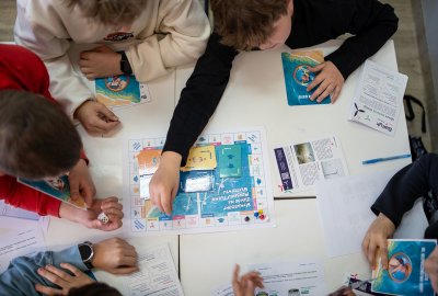 Blisko 1300 uczniów z Pomorza poznaje morską energetykę wiatrową