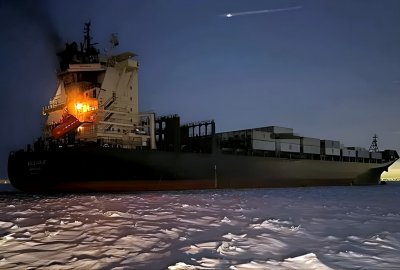 Eksplozja i pożar na kontenerowcu w Zatoce Fińskiej