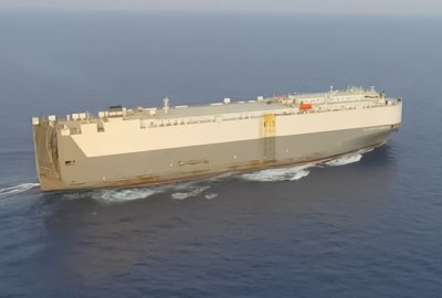Statek duńskiego przewoźnika Maersk przepłynął Ormuz pod eskortą USA...
