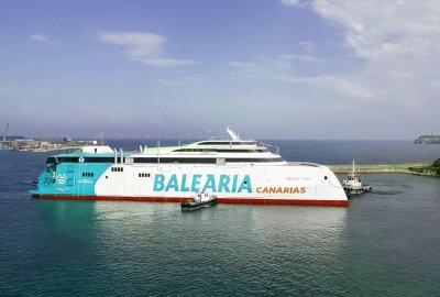 Nowy katamaran Ro-Pax firmy Balearia w próbach morskich