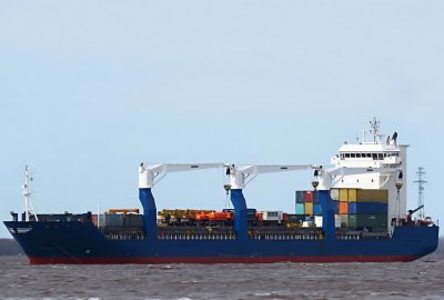 Objęty sankcjami rosyjski statek dostarczył broń do Tobruku