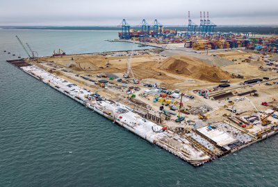 Dynamiczny rozwój budowy Terminala T5