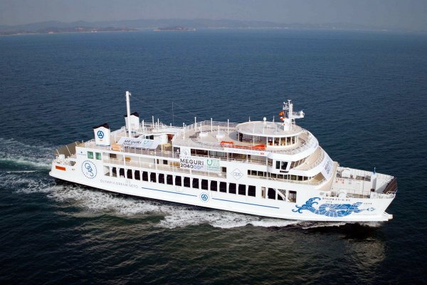 Japonia uruchomiła pierwszy komercyjny prom autonomiczny