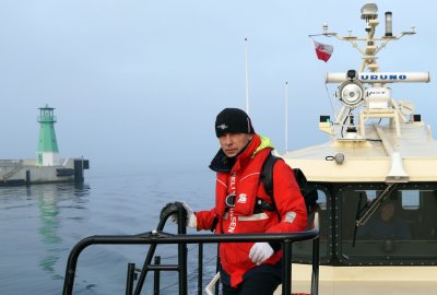 Nasz nowy cykl „Praca na fali”. Na początek - pilot morski!