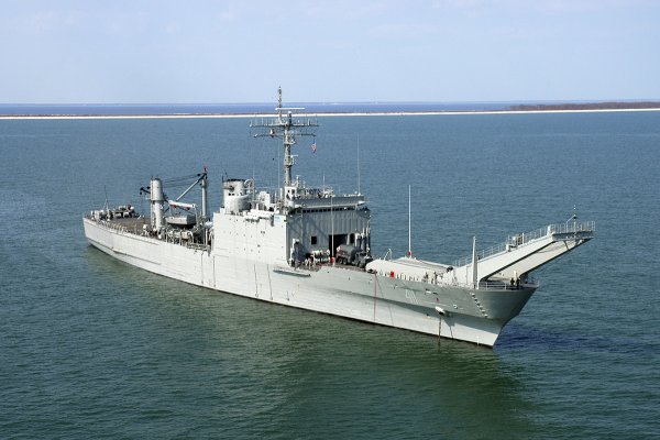 Na Kubę przybyły dwa okręty meksykańskie z pomocą humanitarną