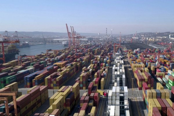 W Porcie Gdynia po raz pierwszy w historii przeładowano 1 mln TEU  