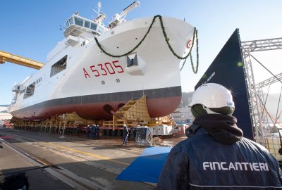 Wodowanie okrętu badawczego dla włoskiej marynarki wojennej
