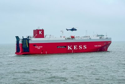 Morze Wattowe: Pożar na pokładzie samochodowca Thames Highway