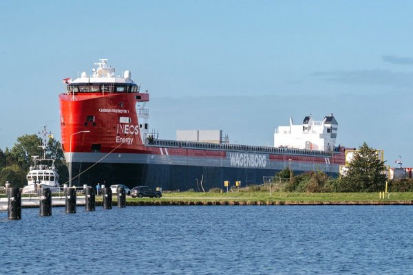 Pierwszy w UE statek do przewozu wychwyconego CO2 na finiszu