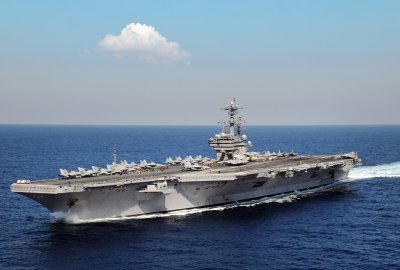 Trzeci lotniskowiec - USS George H.W. Bush, wyrusza na Bliski Wschód