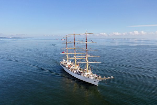 Dar Młodzieży wypłynął w rejs do Stanów Zjednoczonych