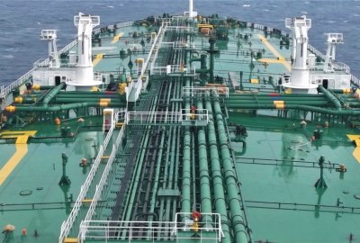 Bloomberg: Cztery tankowce zaatakowane w pobliżu terminalu na Morzu Czar...