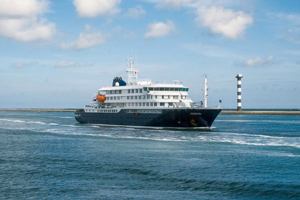 MV Hondius zakończył pechowy rejs w porcie Rotterdam 