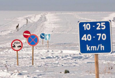 Estonia: Otwarto nową drogę po lodzie na odciętą od świata wyspę Vormsi...