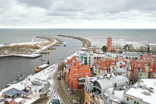 Kołobrzeg świętuje 81. rocznicę walk o miasto i zaślubin Polski z morzem 