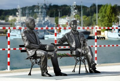 Wnuczki Wendy i Kwiatkowskiego wspominają dziadków - budowniczych Gdyni...