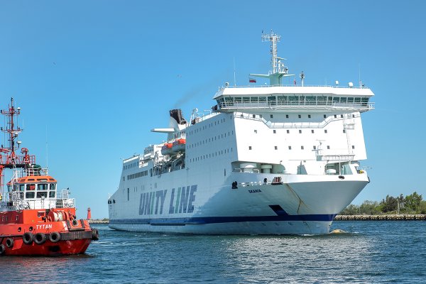Próbne cumowanie promu Skania w terminalu promowym w Gdańsku