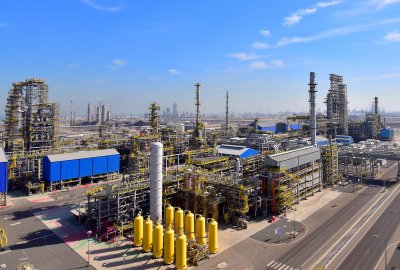 Po ataku Irańskich dronów w rafinerii Mina Al-Ahmadi wybuchł pożar