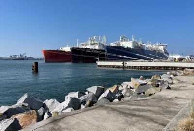 Naftohaz po raz pierwszy odebrał gaz LNG z USA przez terminal w Niemczec...