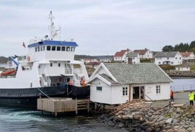 Norwegia: Prom uderzył w budynek dawnej poczty