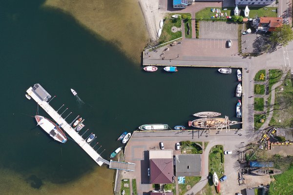 Historyczna część puckiego portu otrzymała nazwę Port Haller