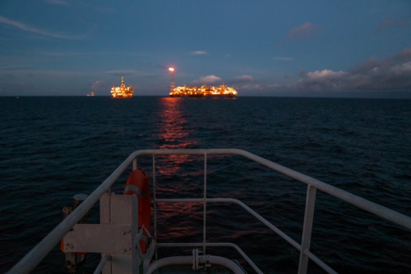 CNN: Rosja wykorzystuje flotę cieni do szpiegowania