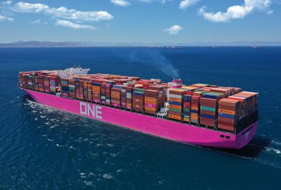 ONE zwiększa przepustowość połączeń między Azją, Europą i Afryką...