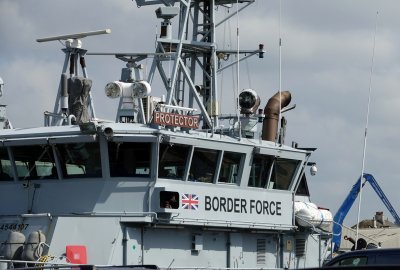 Ponad 41 tys. migrantów pokonało w 2025 roku kanał La Manche