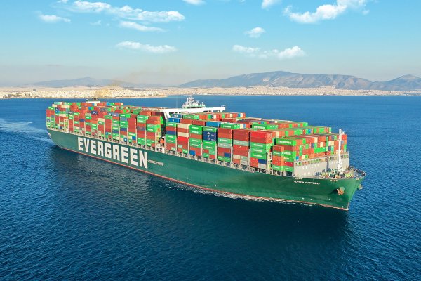 Evergreen zamówił 23 kontenerowce w chińskich stoczniach