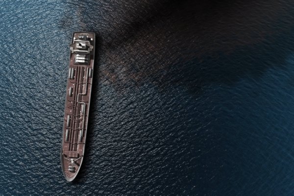 Flota cieni zmienia trasę na Morzu Bałtyckim 