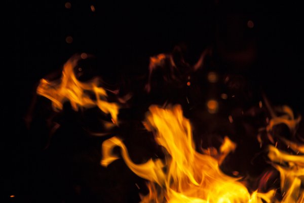 Pożar w irańskim zakładzie gazowym nad Zatoką Perską po ataku USA i Izraela