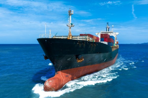 Konflikt na Bliskim Wschodzie zagraża żegludze przez cieśninę Bab al-Man...