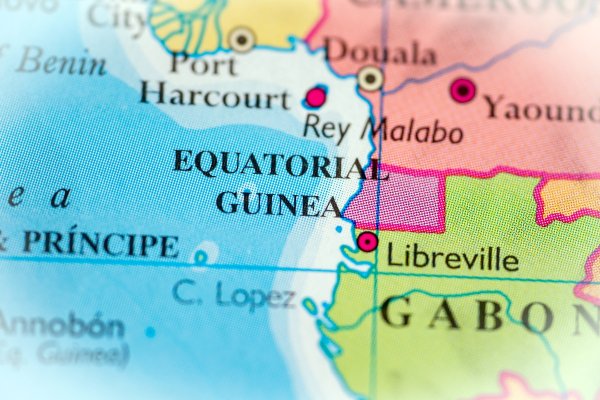 Polak z uwolnionej załogi tankowca jest już w Polsce