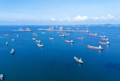 Hezbollah wznowił ataki, Iran wstrzymuje ruch w cieśninie Ormuz