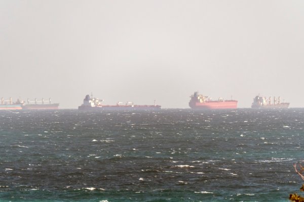 Około 40 tankowców flory cieni utknęło na Zatoce Fińskiej 