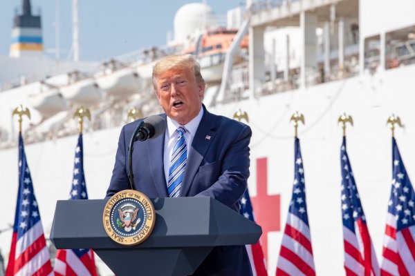 Donald Trump wznawia naciski na Iran, a ten grozi odwetem