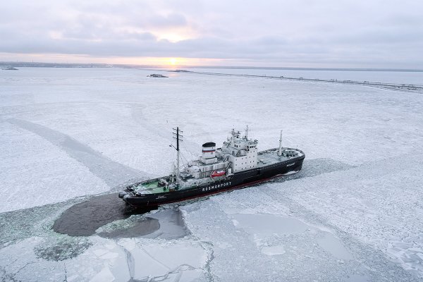 Rosja ściągnęła dwa potężne lodołamacze z Arktyki na Bałtyk