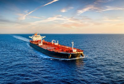 Japonia: Pierwsza dostawa ropy z Bliskiego Wschodu z ominięciem cieśniny...