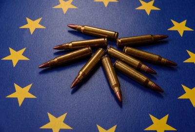 UE pracuje nad raportem o obronności bez udziału USA