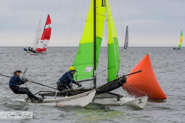 Regaty katamaranów w Mechelinkach