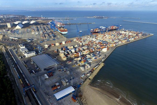 Zaawansowane usługi i nowe technologie zmieniają oblicze gospodarki morskiej