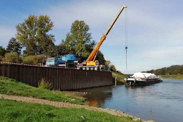 Śródlądowe drogi wodne pokazują przydatność - wielkogabarytowe wyposażenie dla huty KGH...