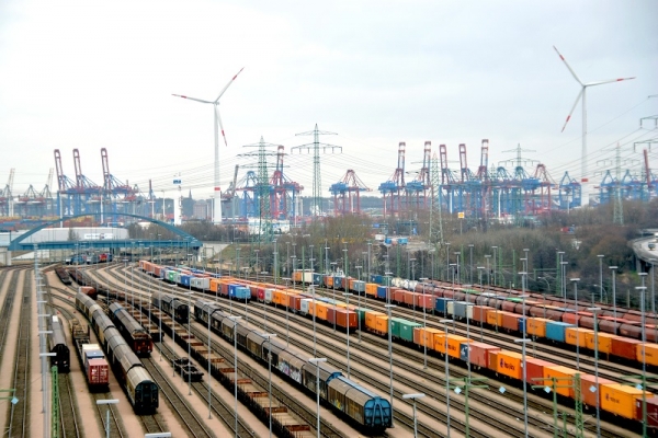 Port Hamburg - siła w kolei